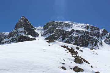 Montañas nevadas