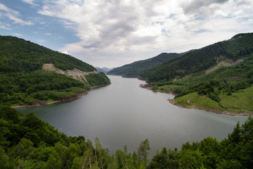 Fototapeta na wymiar mountain lake panorama