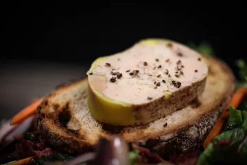 Abwaschbare Fototapete foie gras, salade   © Studio23