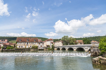 Fototapeta na wymiar Pont sur la Loue