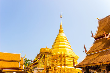 Fototapeta premium Temple Wat Phra That Doi Suthep is famous tourist attraction of Chiang Mai, Thailand.