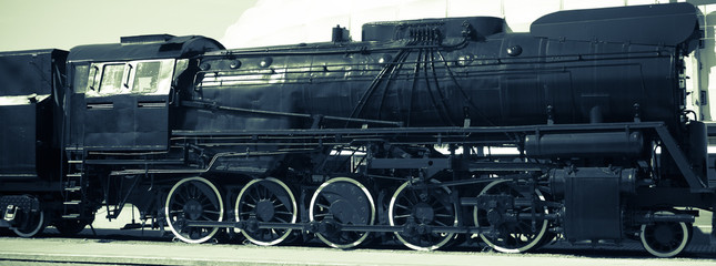 Polish steam locomotive with tender.