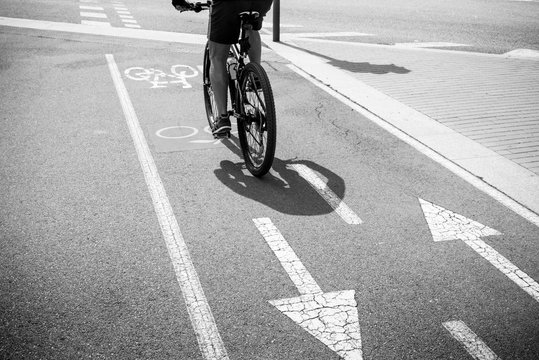 city cyclist in motion