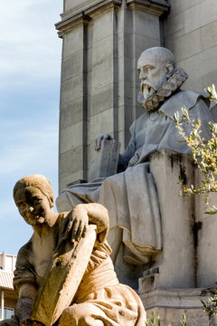 Cervantes Y Dulcinea En Madrid