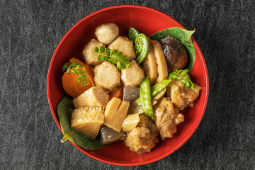 鶏肉の春野菜の煮物　 Simmered chicken and vegetables