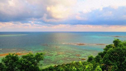 沖縄の海　サンゴ礁