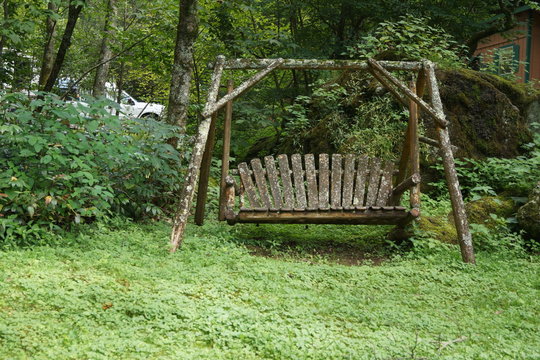 The old swing in the park