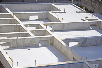 住宅建築基礎　建築工事　工事現場