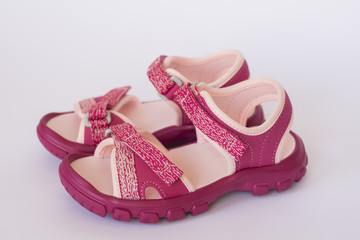 Obraz premium Pink sandals isolated on white background