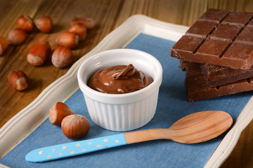 Hazelnut chocolate cream in white bowl