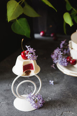 Vanillal cheesecake with strawberry