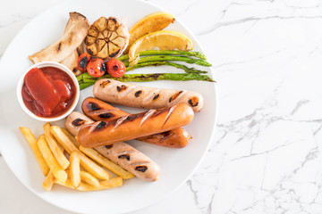 grilled sausage with vegetable