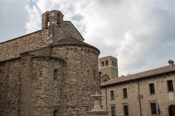 Fototapeta na wymiar The historic village of San Leo. Between ancient churches and historic buildings. Rimini