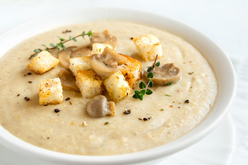 Mushroom cream soup with croutons