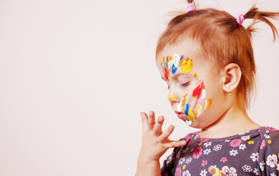 children's make-up (humorous picture)