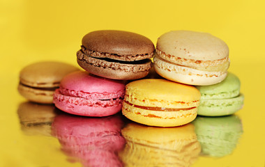 macrons