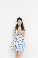 スマートフォンと女性