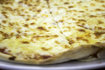 Pizza four cheeses