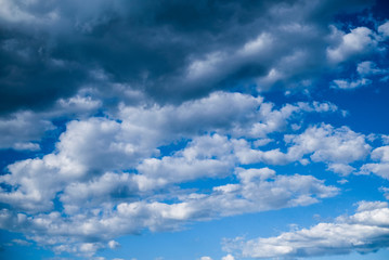 Fototapeta premium blue cloudy sky