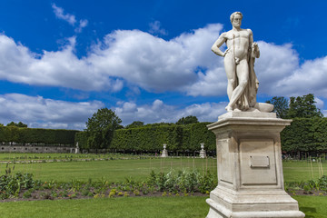 Fototapeta na wymiar Sculpture Cincinnatus in Tuileries Garden in Paris