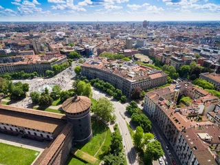 Fotobehang Milaan Luchtfotografiemening van het kasteel van Sforza-castello in de stad van Milaan in Italië