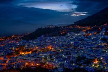 Obraz premium The city of Chefchaouen during blue hour. 