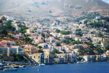 Fototapeta premium Cudowna Grecja. Wyspa Symi, tilt shift