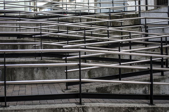 ESCALERA MINUSVALIDOS DISCAPACITADOS