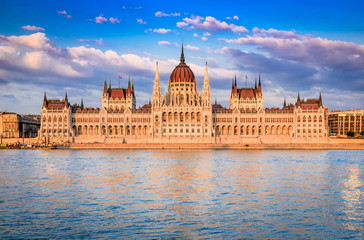 Fototapeta premium Orszaghaz, Hungarian Parliament, Budapest