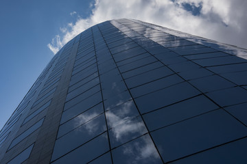 Fototapeta na wymiar Skyscraper in a sunny day - office business concept