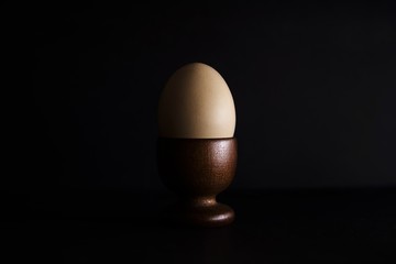 Jajko w podstawce