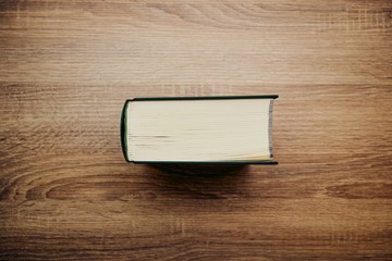 Grzbiet książki © Groosheck