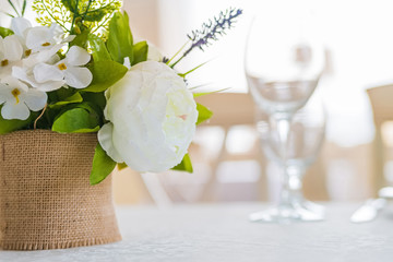 Table decor flowers in restaurant