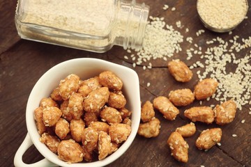 nut coated with sugar seasame