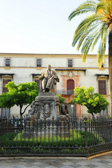 monumento al Marqués de Casa Domecq en la Plaza de la Alameda Cristina, Jerez de la Frontera,...