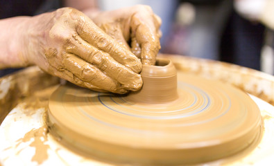 Molding with pottery