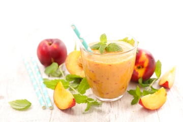 peach smoothie