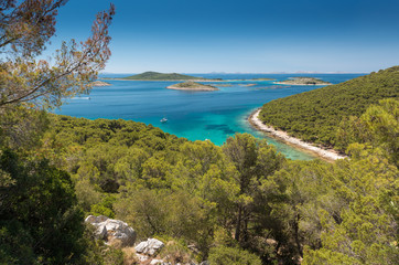 Fototapeta na wymiar View over a beautiful bay on Otok Vrgada, Croatia