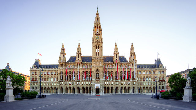 The city hall of Vienna - Wiener Rathaus (Neues Rathaus) in 4K UHD  widescreen Stock Photo | Adobe Stock