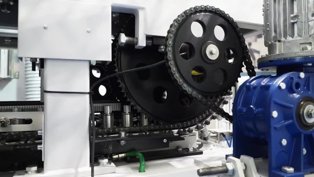 Automatic PET blow molding machine