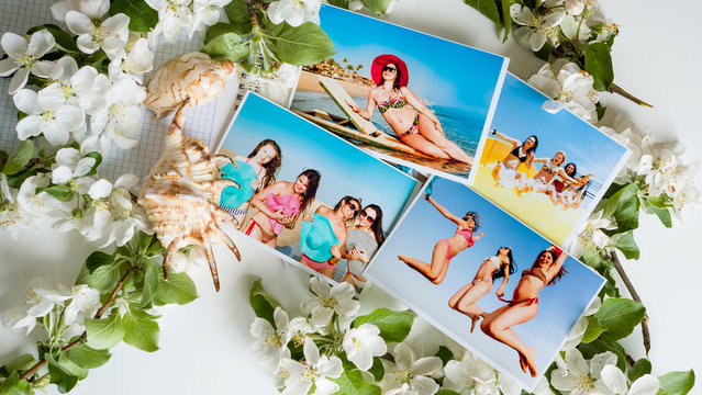 Photo album with photos of girls on the beach