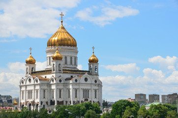 Fototapeta na wymiar Храм Христа Спасителя летом, Москва