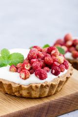 Wild strawberry tartlets