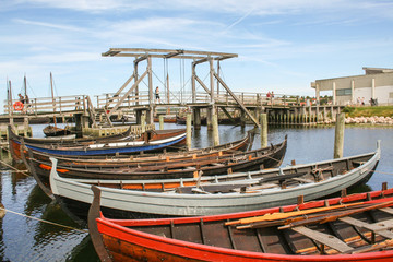 Fototapeta na wymiar viking ships in the fjiord of Roskilde