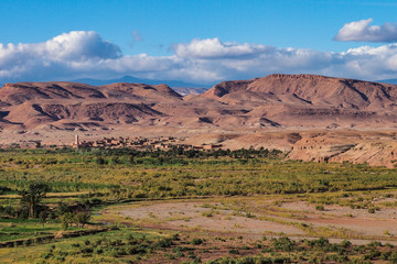 Marokko - Fahrt von Ouarzazate nach Ait Ben Haddou