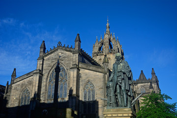 Fototapeta na wymiar Statue of Adam Smith, Edinburgh, Scotland
