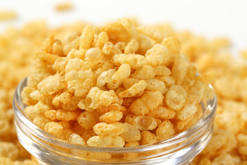 Crispy rice breakfast cereal