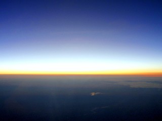 夜明けの地平線