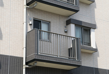 井の頭公園　新緑と青空　噴水