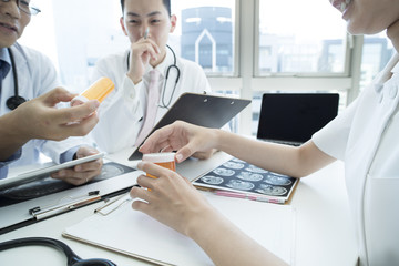 Meeting with doctors and nurses